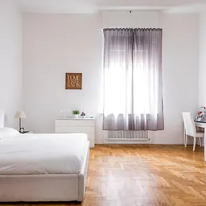 2* Casa de hóspedes Cavalieri's Grand