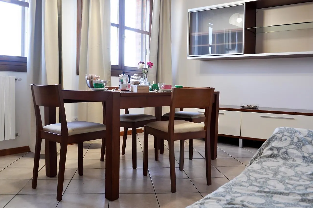 Decumana Apartment Bologna Italy