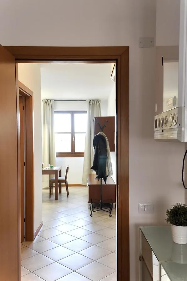 Decumana Apartment Bologna 0*,