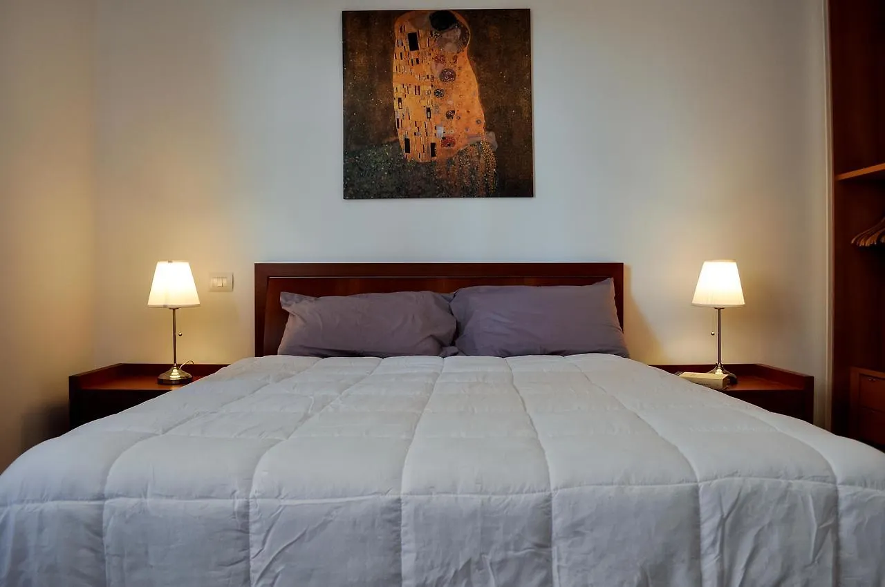 Decumana Apartment Bologna